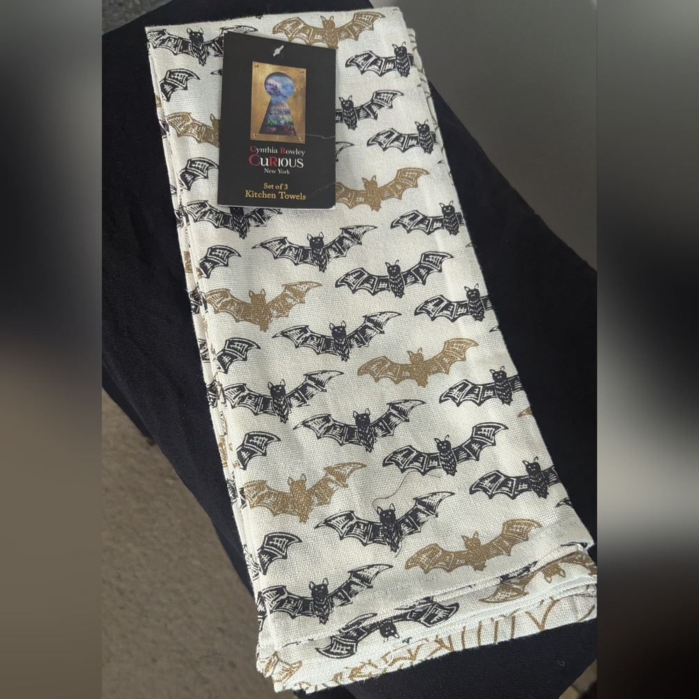 Cynthia Rowley Curious Collection Halloween Kitchen Towel Set Of 3 Spooky